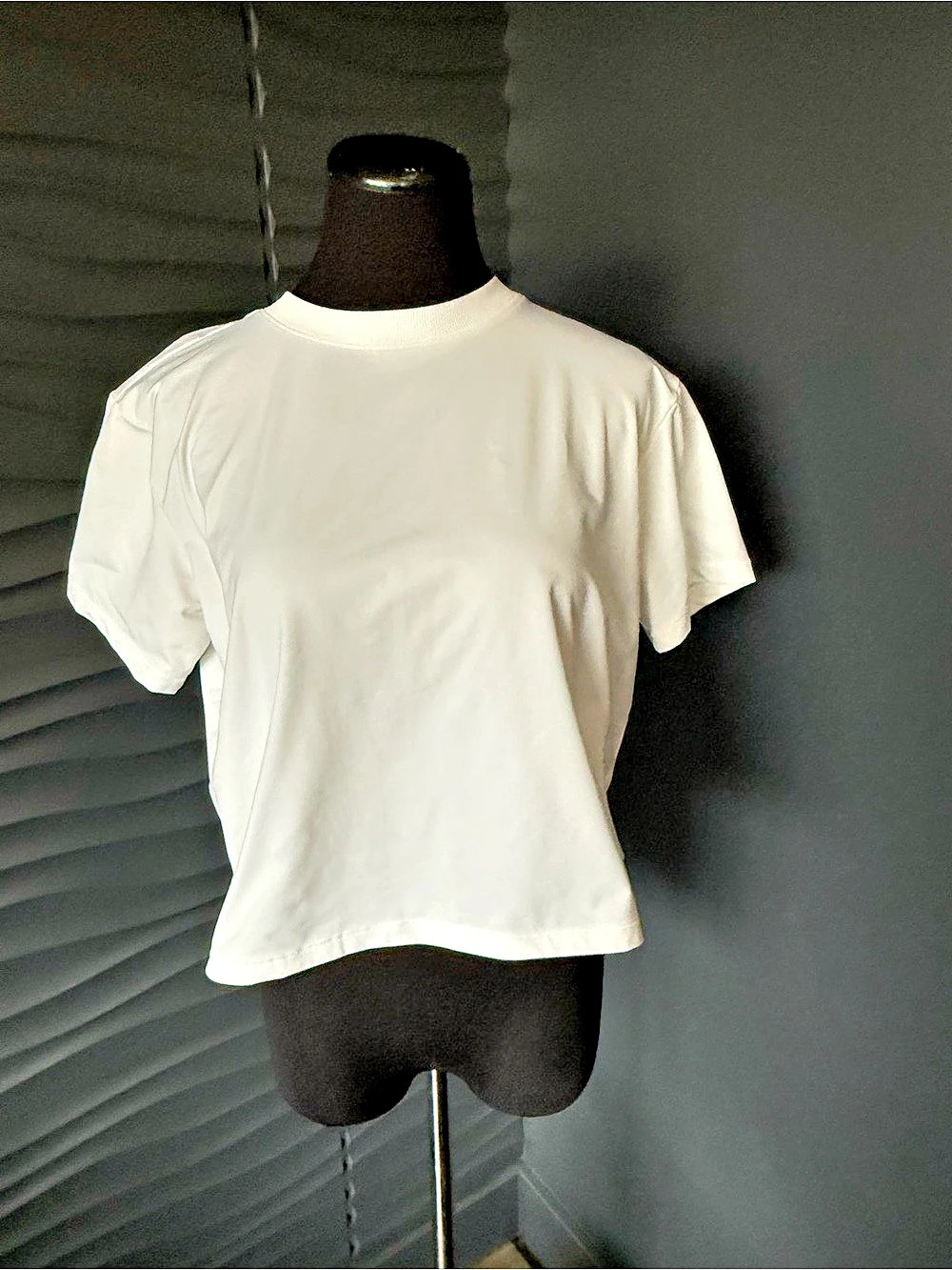 Under Armour Boxy Crop Short Sleeve T-Shirt White XS